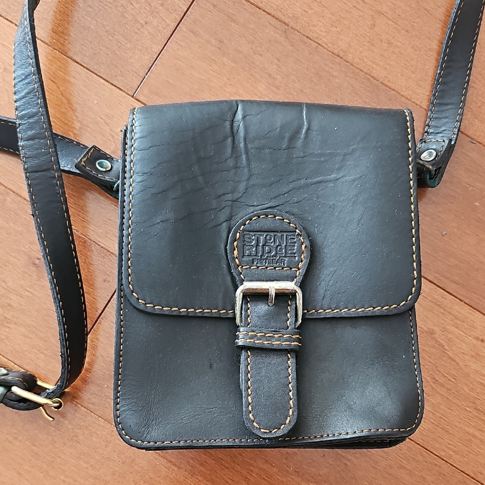 Vintage Stone Ridge Heavy Black Leather Crossbody Bag